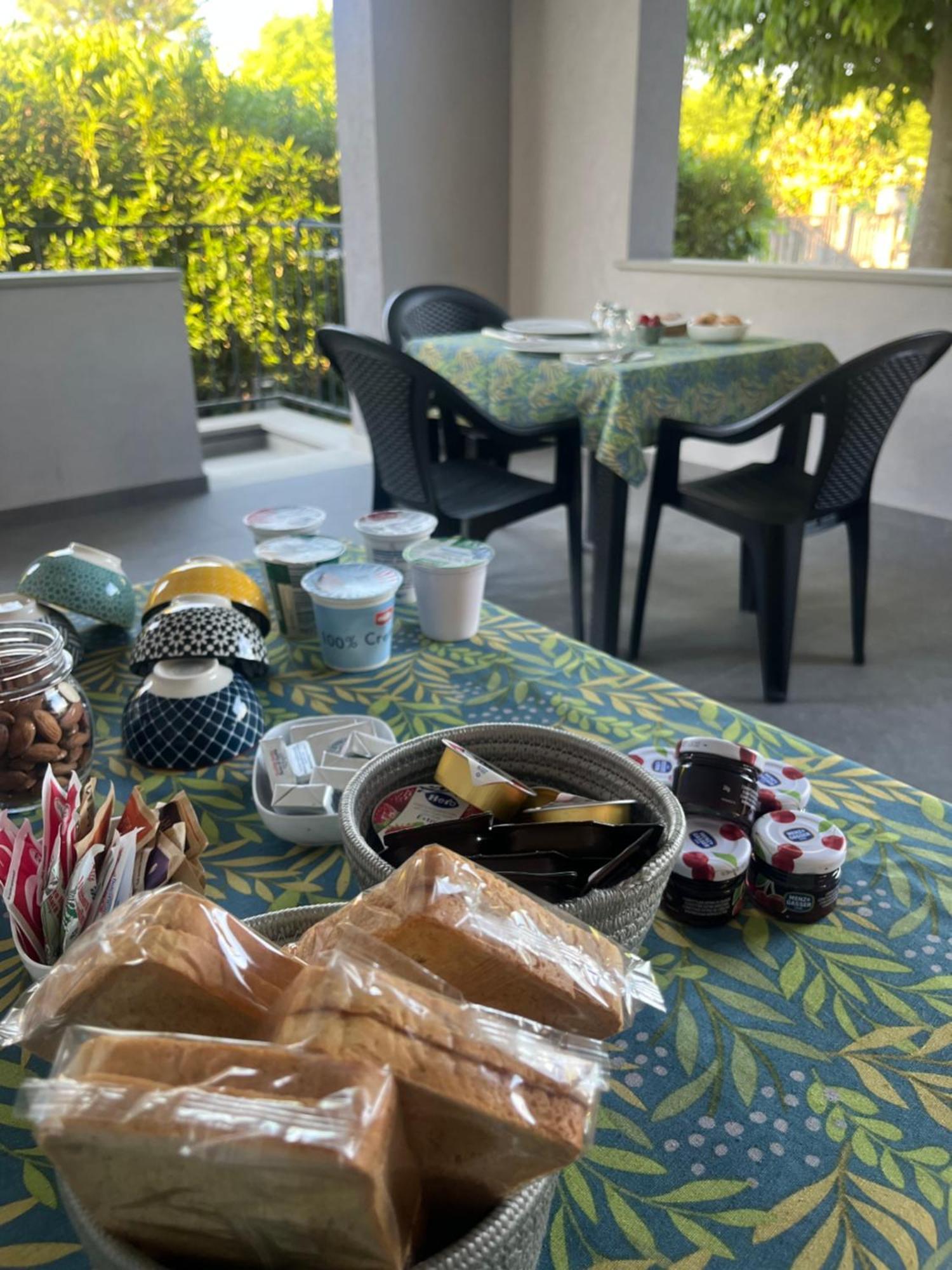 לידו די פומפוזה B&B A Due Passi Dal Mare מראה חיצוני תמונה